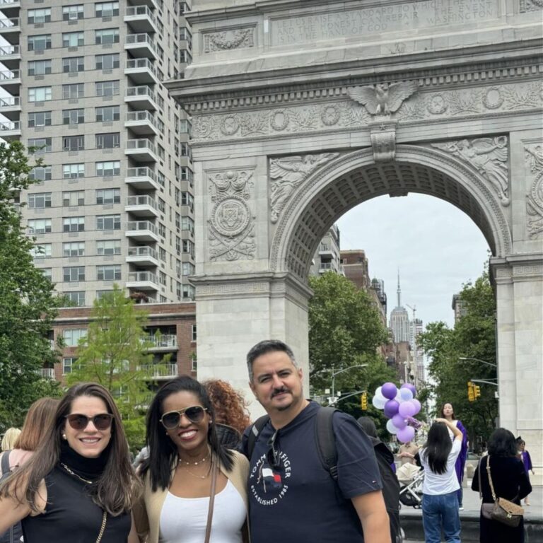 "Nos sentimos seguros e bem cuidados durante toda a viagem. Kelly Manhattan Tours é a melhor escolha!"